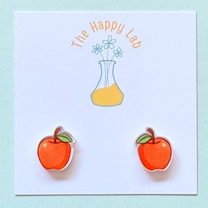 Aretes de manzana. Aretes de manzana. Aretes de profesor. Aretes de fruta. Joyas para profesor. Aretes de fruta bonitos. Joyas de manzana. Aretes de verano.