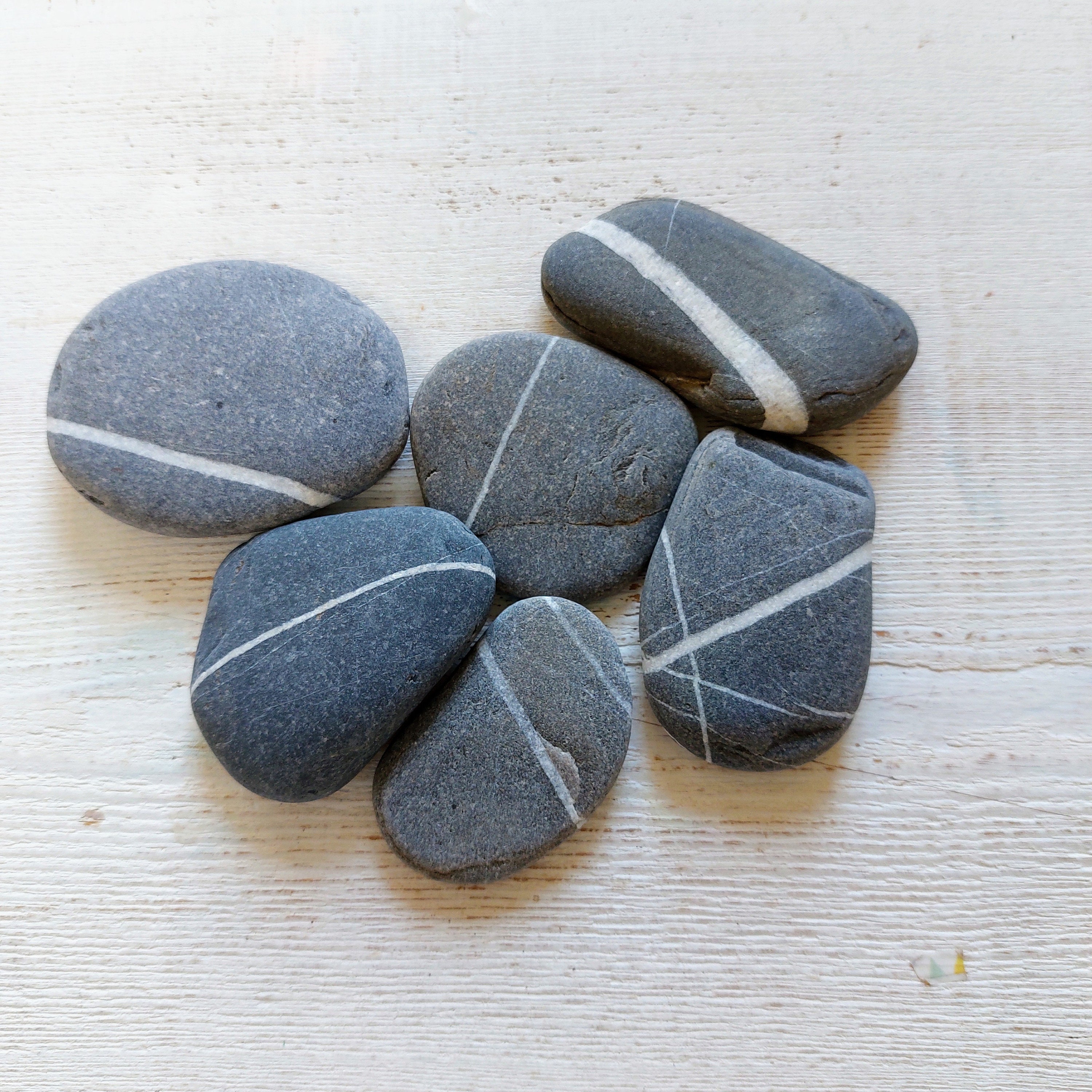 100 Grey/brown Flat Rocks, 1 Inch to 2 Inch Flat Stones, Cairn Stones,  Wedding Stone, Beach Rocks, Mother Nature, Painting Stones 