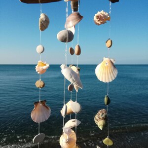 sea shell mobile, sea stones mobile, sea shell decor, driftwood decor, beach decor, rustic style, suncatcher, sea  decor, wind chimes