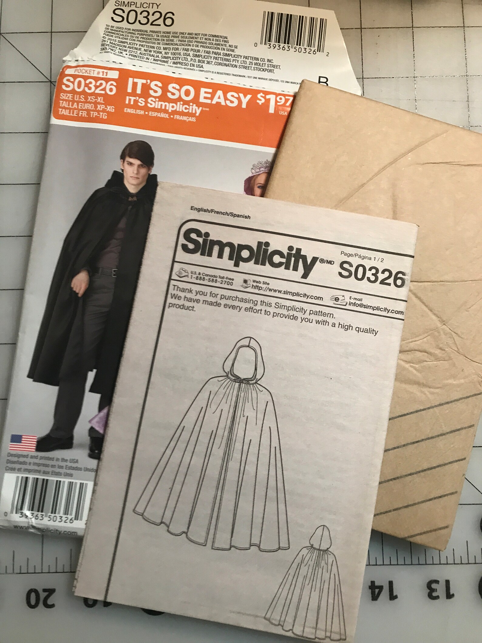 Simplicity 0326 Cosplay Fantasy LARP Costume Pattern Cape Pattern UNCUT ...