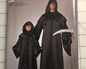 Simplicity 0325 Cosplay Fantasy LARP Costume Pattern Cape Pattern UNCUT