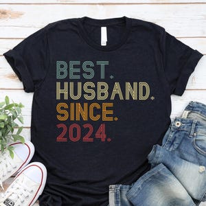 2周年記念ギフト、2024年以来最高の夫シャツ、彼へのコットン記念日ギフト、夫への結婚2周年記念ギフト