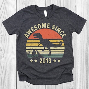 Cadeau d'anniversaire de dinosaure de 7 ans pour les garçons, chemise du 7e anniversaire image 1