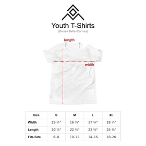 a white t-shirt with measurements and fits size information, including a table with size categories and corresponding widths and lengths.