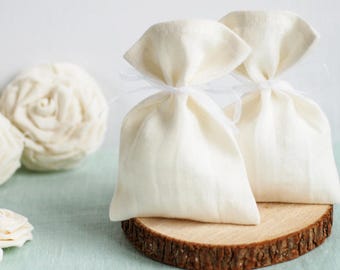Warm white Ivory linen wedding shower favor bags set, fabric gift candy pouches