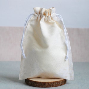 Wedding drawstring favor gift bag, ivory gift wrapping pouches, baptism christening gift bags