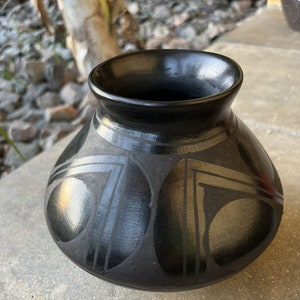 Mata Ortiz Pottery Blackware Pot -Signed Manuel - Made in Mexico