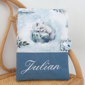 Personalisierter Gesundheitsaktenbezug mit Vornamen, Motiv Polarfuchs, Geschenkidee zur Geburt
