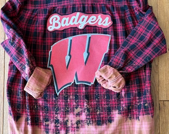 Men's size 2X upcycled bleached flannel shirt w/ pre-owned Wisconsin Badgers shirt graphics - WI Badgers football fan or student gift