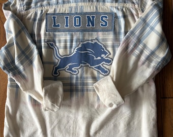 Men's size X-Large upcycled flannel shirt w/ pre-owned Detroit Lions shirt graphics - gift for any Detroit Lions football fan