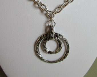 Antique Silver Circular Pendant Necklace with Earrings