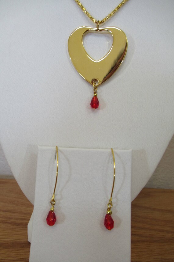 Red swarovski crystal necklace shop