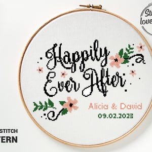 いつまでも幸せに暮らすウェディングクロスステッチパターンPDF | 花輪刺繍 | 愛のカップル記念日 | 数え上げDIYクロスステッチチャート