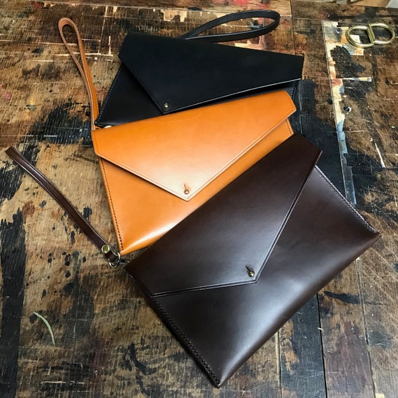 Brown clearance envelope clutch