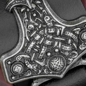 Thor's Hammer Mjolnir Belt Buckle Hand Made in UK image 2
