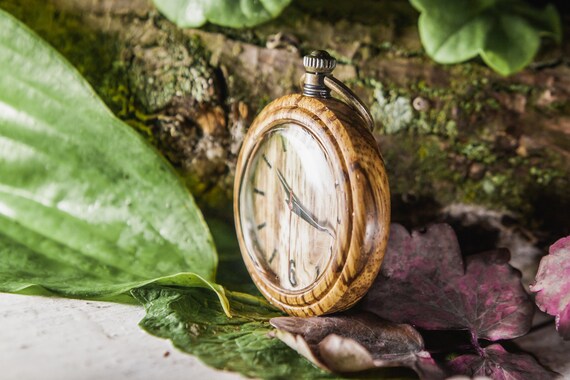 Green pocket deals watch