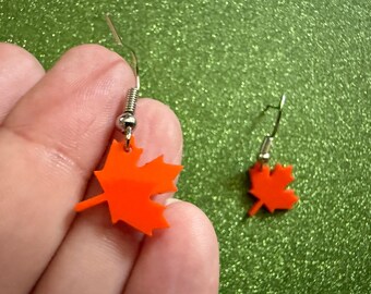 Orecchini Donna A Foglia D'acero Autunnale, Pendenti, Rossi, In Acrilico Leggero E Lega, Per Il Ringraziamento, L'autunno E Le Feste Di Novembre - 2