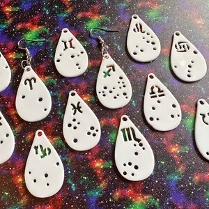 Boucles d'oreilles du zodiaque : signes astrologiques en acrylique découpés au laser, Lion, Scorpion, Bélier, Poissons, Cancer, Vierge, Gémeaux, horoscope, cadeaux pour elle/lui/eux