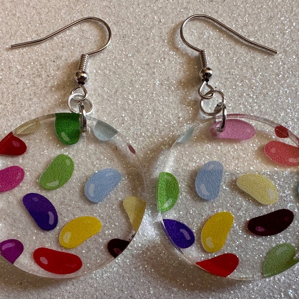 Boucles d'oreilles fèves à la gelée : fèves à la gelée acryliques découpées au laser dans des bocaux, bonbons, sucré, dessert, boucles d'oreilles fantaisie, arc-en-ciel, meilleurs cadeaux pour elle/lui/eux