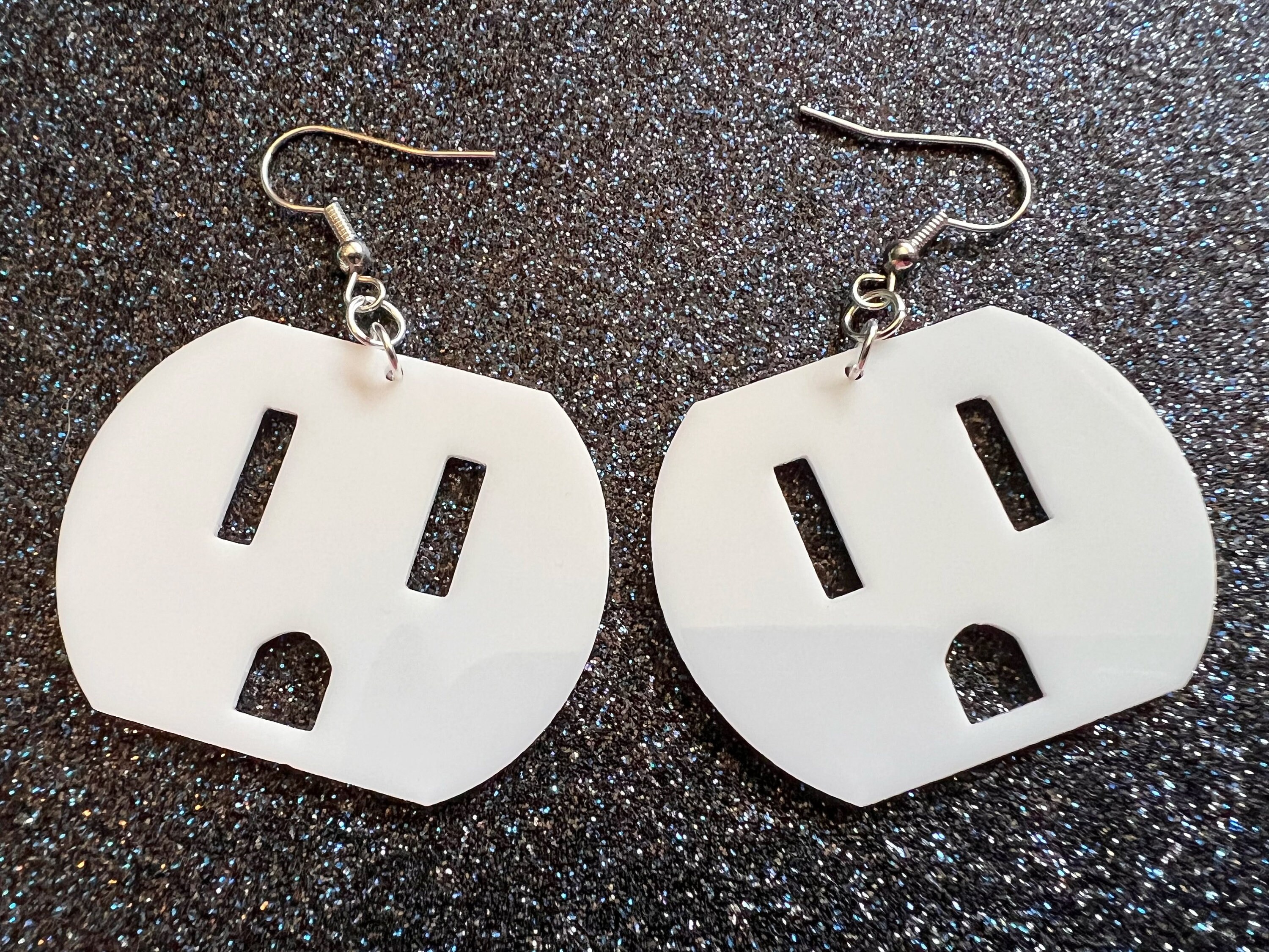 Cute Socket Cute Socket Earrings: Laser Cut Acrylic Sockets, Electricity ...