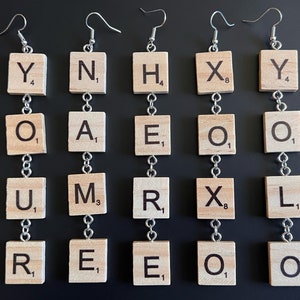 CLEARANCE - Pendientes de texto personalizados: Letras Scrabble, Palabras, Nombres, Regalo de Maestro, Aniversario, Mejores Regalos para Ella/Él/Ellos