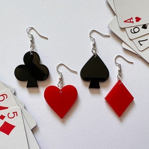 Pendientes de palo de naipes: Corazón acrílico cortado con láser, Diamante, Picas, Tréboles, Noche de juegos, Apuesta, Póquer, Casino, Los mejores regalos para ella/él/ellos