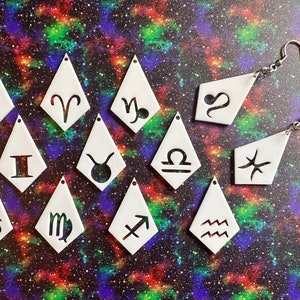 Boucles d'oreilles du zodiaque : signes astrologiques en acrylique découpés au laser, Lion, Scorpion, Bélier, Poissons, Cancer, Vierge, Gémeaux, horoscope, cadeaux pour elle/lui/eux