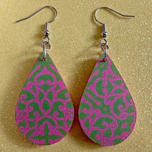 Optical Illusion Earrings: Laser Cut Acrylic Earrings, Art, Pink & Green Earrings, Symmetrical Pattern, Unique,  Best Gifts for Her/Him/Them
