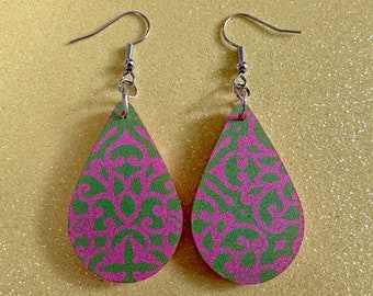 Optical Illusion Earrings: Laser Cut Acrylic Earrings, Art, Pink & Green Earrings, Symmetrical Pattern, Unique,  Best Gifts for Her/Him/Them