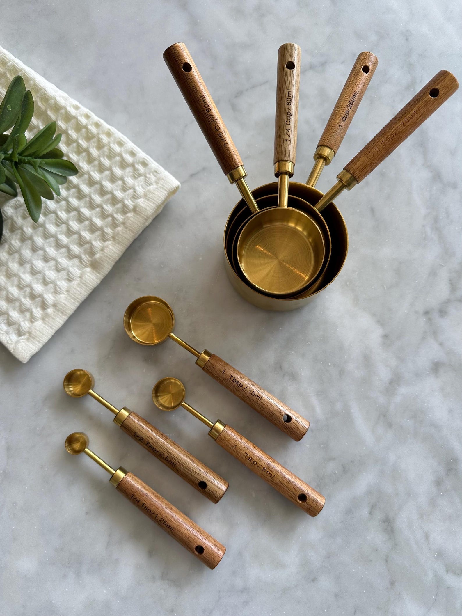 Acacia Wood and Gold Measuring Cups Set – Modern Kitchen Tools
