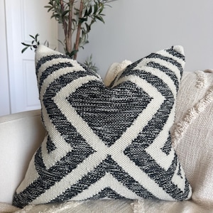 Boho Diamond Pillow Cover – Black & Cream | Handmade Textured 20” Cushion Cover