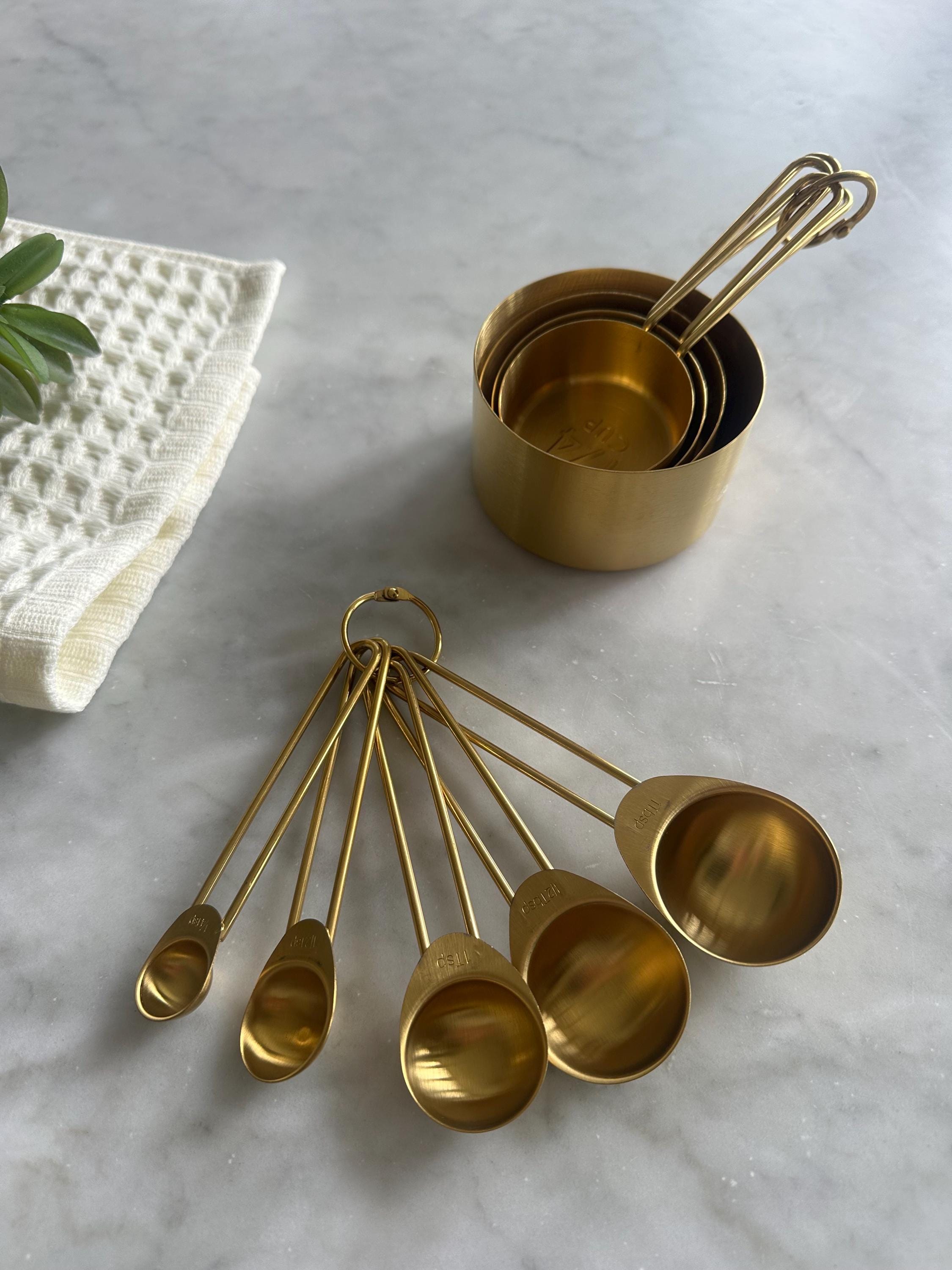 8-teiliges Messbecher-Set Aus Edelstahl – Mit Holzgriffen, In Gold/Optik, Für Küche & Backen