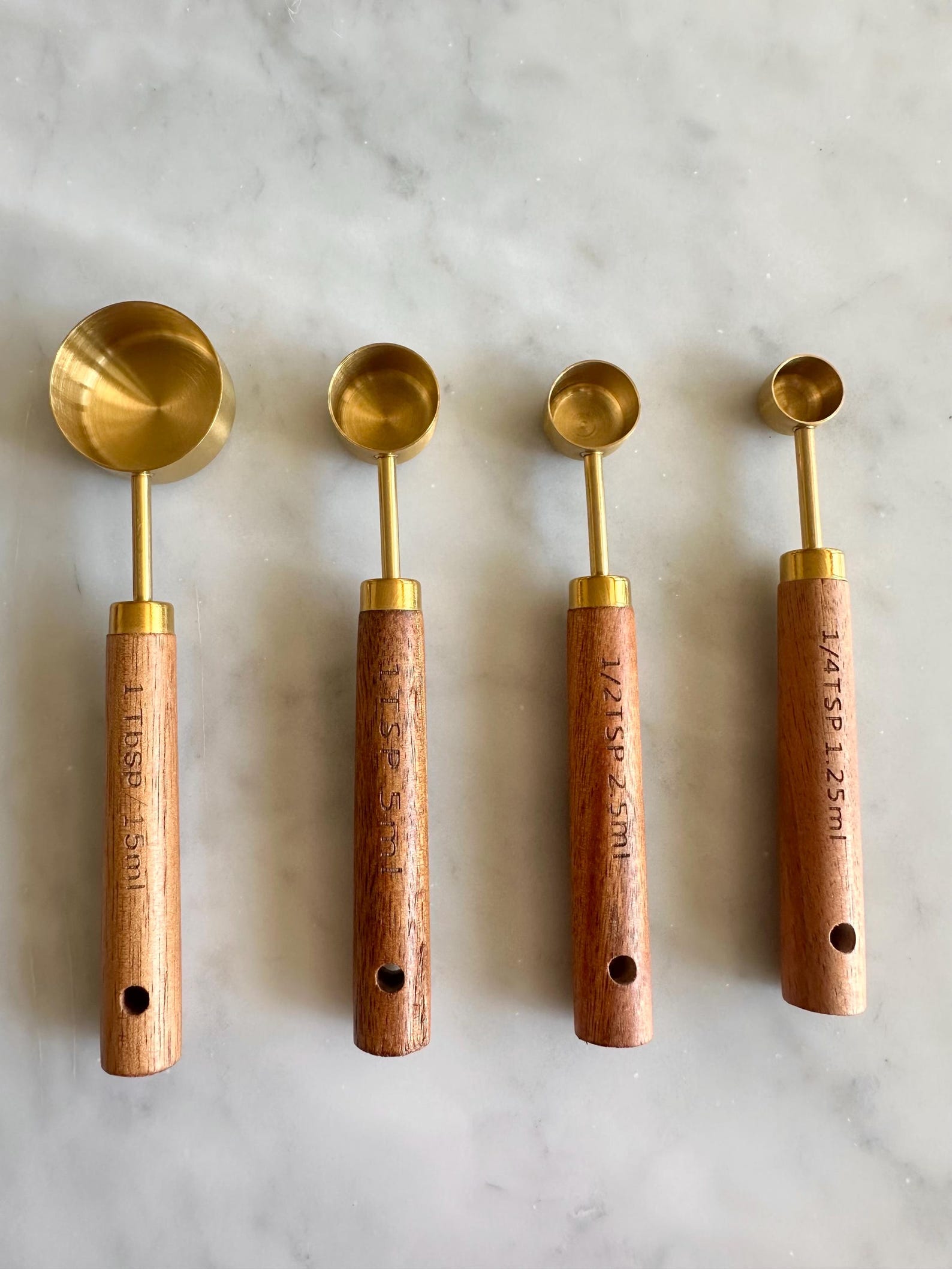 Wood and Gold Measuring Cup & Spoon Set