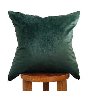 Velvet Pillow Cover, Velvet Pillowcase, Green Cushion Cover, Green Velvet Pillow, Green Pillow Cover, Emerald Green Pillow, Velvet Pillows
