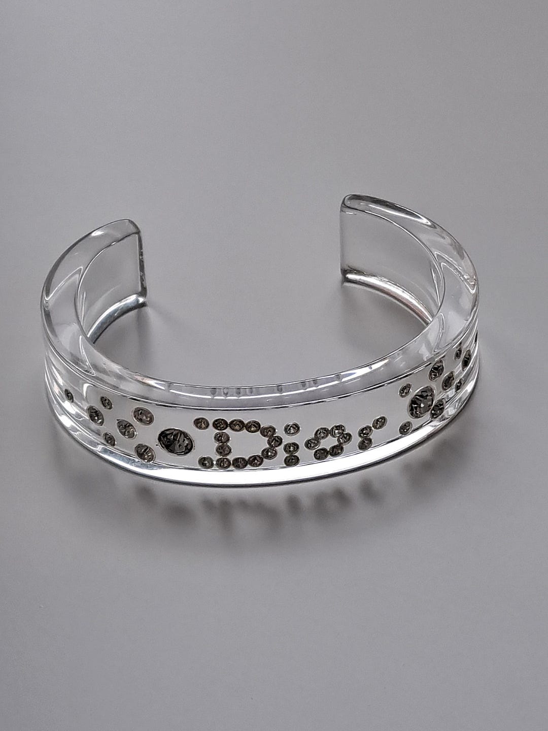 クリスチャンディオール クリスタル スワロフスキー ワイド バングル クリア クリスチャンディオール クリスタル スワロフスキー ワイド