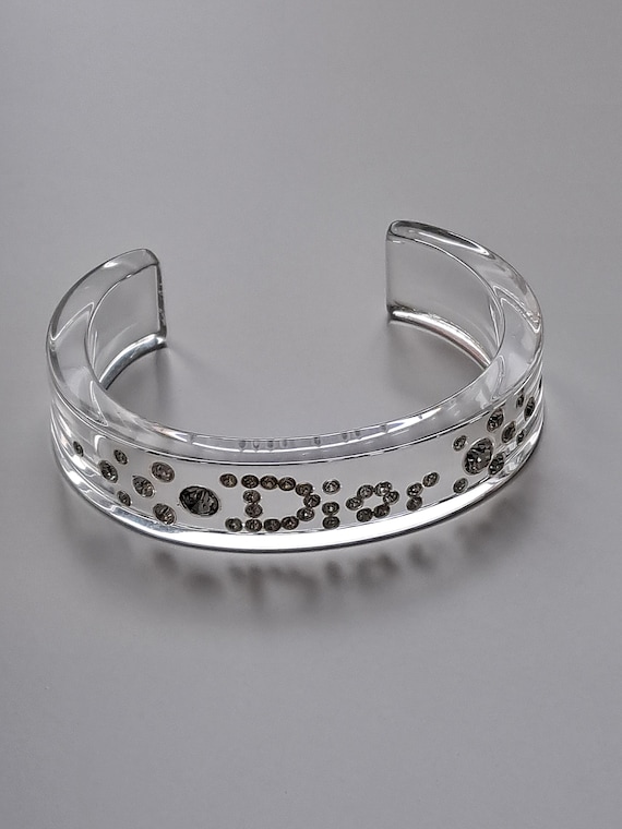 ディオール アクリル バングル クリスタル ビジュー ディオール アクリル バングル クリスタル ビジュー（Dior