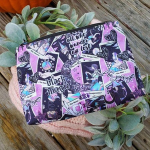 Bolsa de Tarot de Magia Negra, lona impermeable, bolsa pequeña, brujería, vibraciones de brujas, sé tú mismo, cartas de tarot, luna, magia, espeluznante, divertida, unisex
