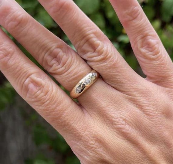 KASPAR & ESH | Donut Band with Three Diamonds | S… - image 1