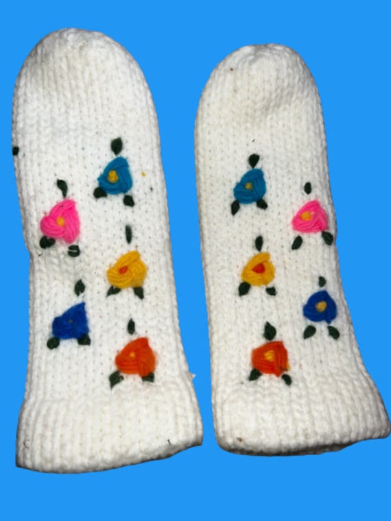Vintage Knit Mittens