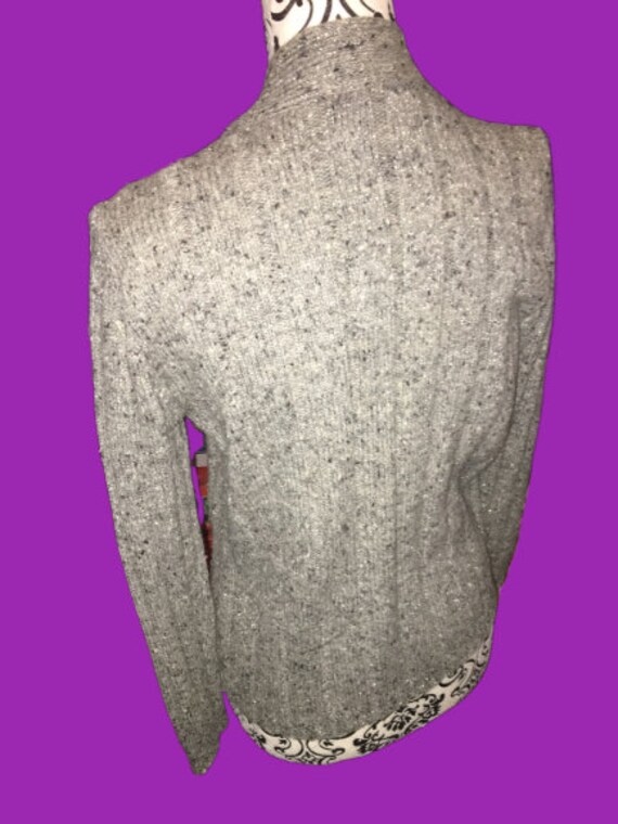 Vintage/Retro 1970's woman's cardigan sweater - image 5