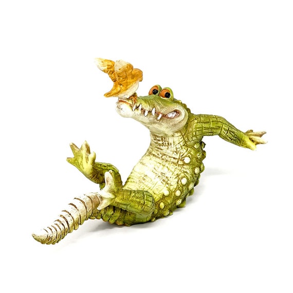 Miniature Dollhouse FAIRY GARDEN Figurine ~ Mini Frog Leaning on Cactus Pot NEW