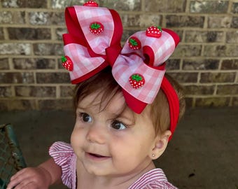 Strawberry Birthday Party Hair Bow Berry First Birthday Hair Bow Strawberry Photoshoot Hair Bow Strawberry Outfit Strawberry Festival Bow