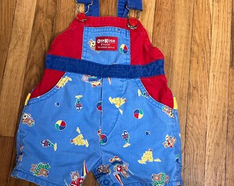 Peto corto vintage Oshkosh 6/9 con estampado de osos playeros