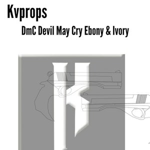 Può includere: Un disegno in bianco e nero di due pistole, etichettate "Ebony & Ivory", su uno sfondo grigio. Il disegno fa parte di un'immagine più grande che include il testo "Kvrops" e "DmC Devil May Cry".
