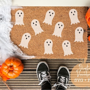 Ghost Halloween doormat, Halloween Doormat, pumpkin, fall decor, Fall Doormat