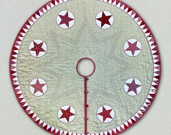 Christmas Tree Skirt pattern by Granny Maud&#39;s Girl
