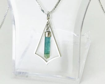Ciondolo con tormalina indicolite terminata: argento sterling blu scuro