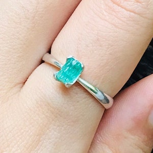 Raw Emerald Sterling Silver Ring - May Birthstone