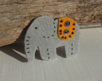 Yellow Elephant Brooch, Handstitched Indian Elephant Sequined Pin Badge.