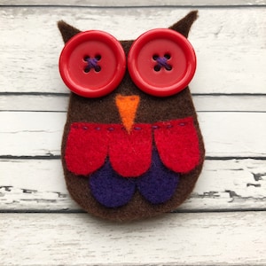 Red Owl Brooch, Felt Animal Jewellery, Bird Brooch, Gift For Bird Lover.